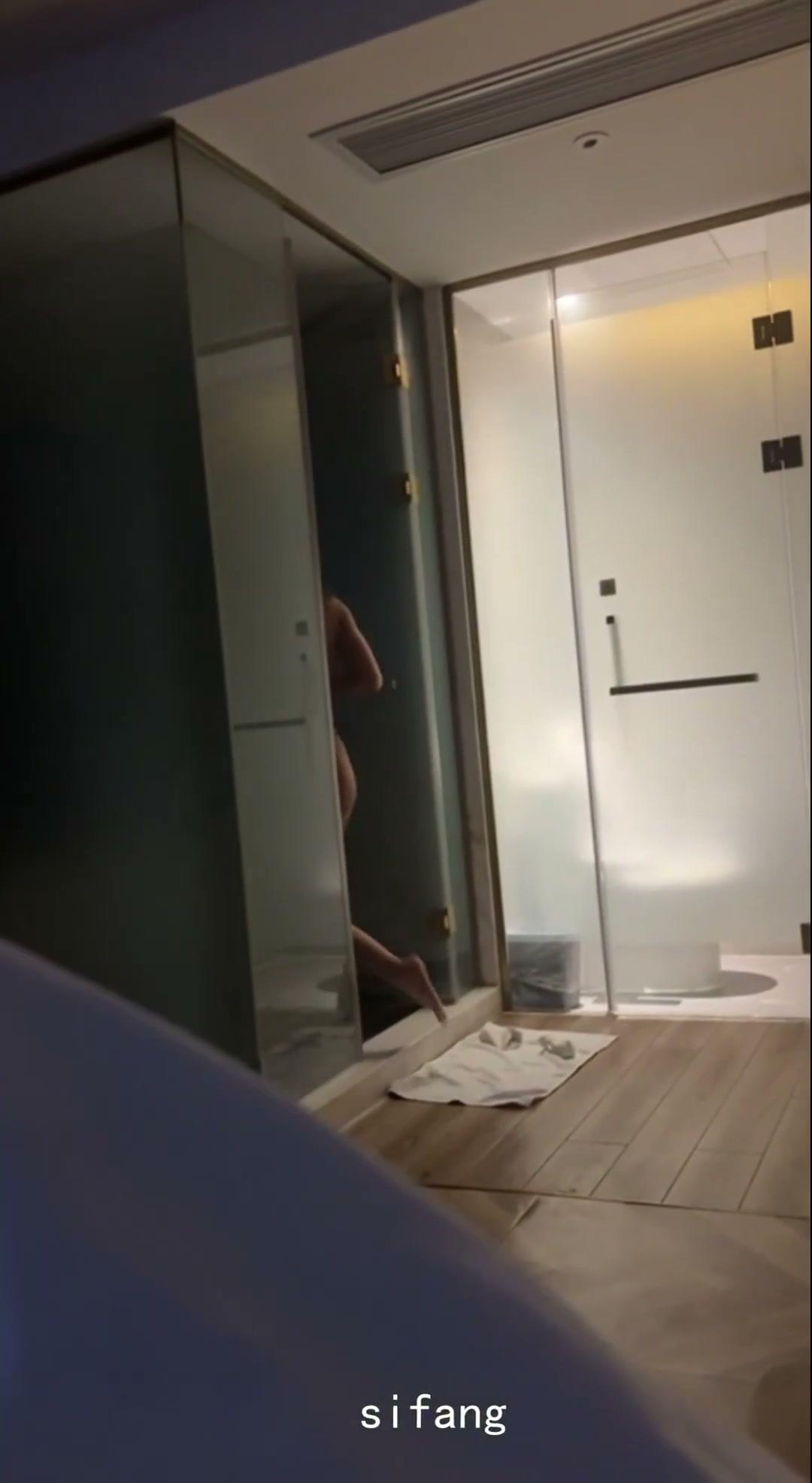 她的身材很曼妙 图片 3